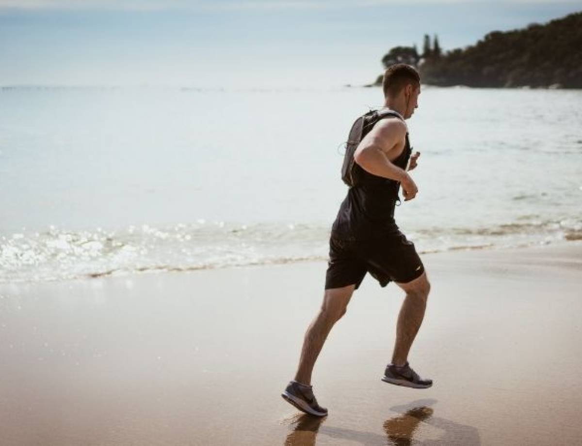 Czym jest bieganie i jak umożliwia wzięcie udziału w maratonie?